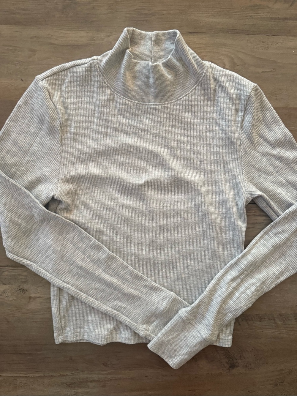 American Eagle Outfitters Men’s Light Gray Turtleneck Sweater